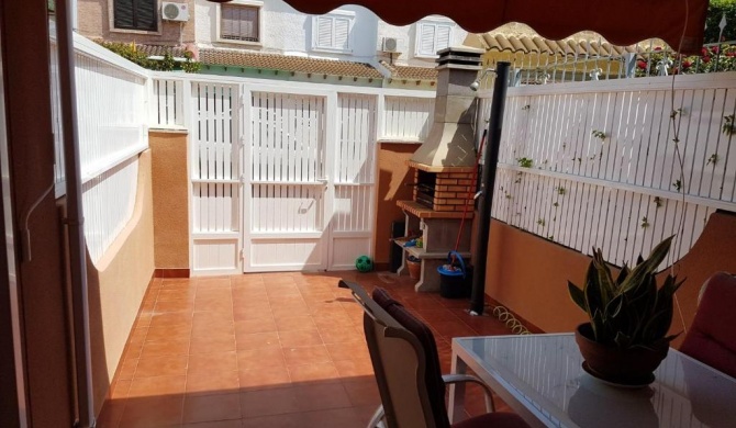 2 bedrooms house at Los Alcazares 650 m away from the beach with furnished terrace and wifi