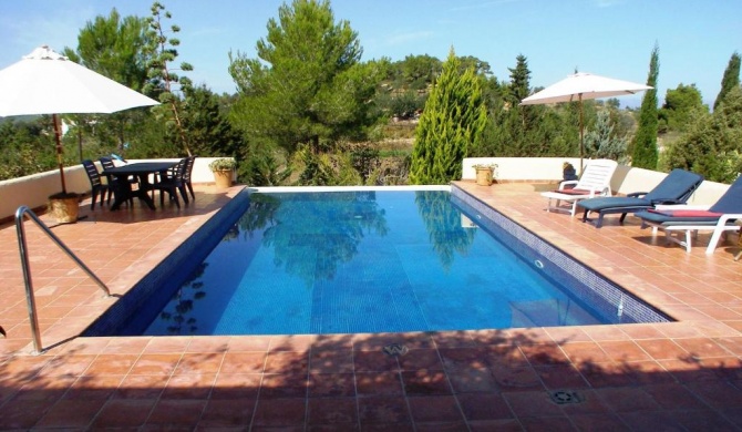 Sunlit American Style Villa in St Joan de Labritja with Pool