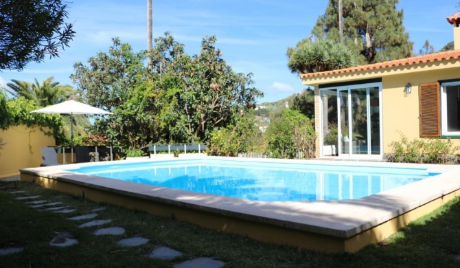 LAS HORTENSIAS WITH PRIVATE POOL