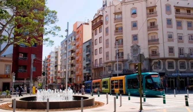 House in the Heart of S/C, La Paz Tram Station