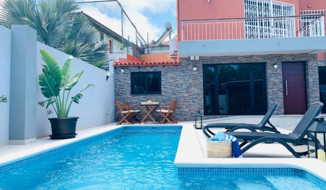 Luxury Apartment & Pool in Vistabella, Tenerife