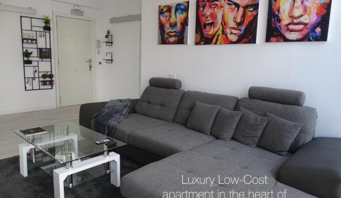 Santa Cruz Luxury Low-Cost Apartment with Terrace & Views