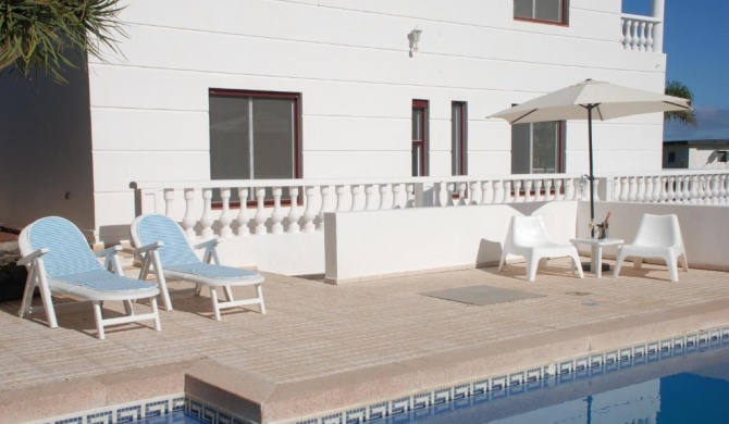 VILLA COLONIAL Piscina Climatizable, BBQ, Free Wifi