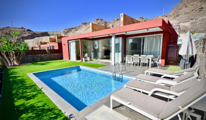 Villa Katarina in beautiful Tauro with private heated swimming pool