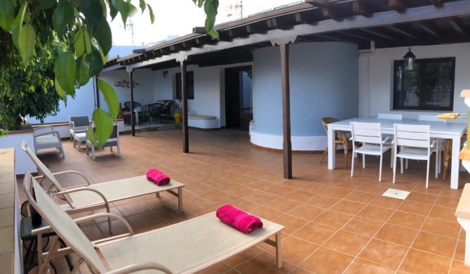 Casa OASIS en Puerto del Carmen