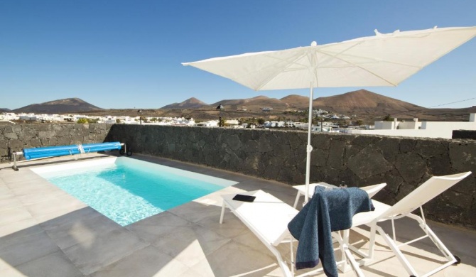 Casa Carann - Villa with amazing views in Uga - heated pool