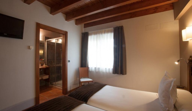 Hotel-Apartamento Rural Atxurra