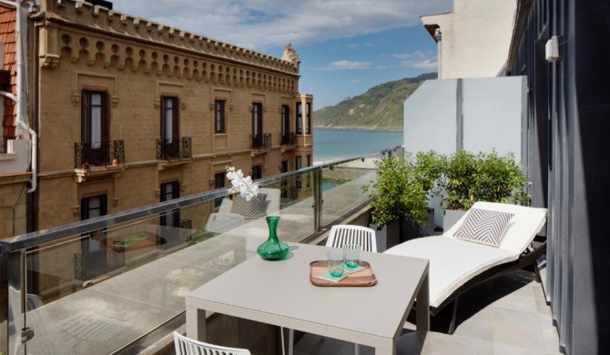 Basque Terrace by FeelFree Rentals