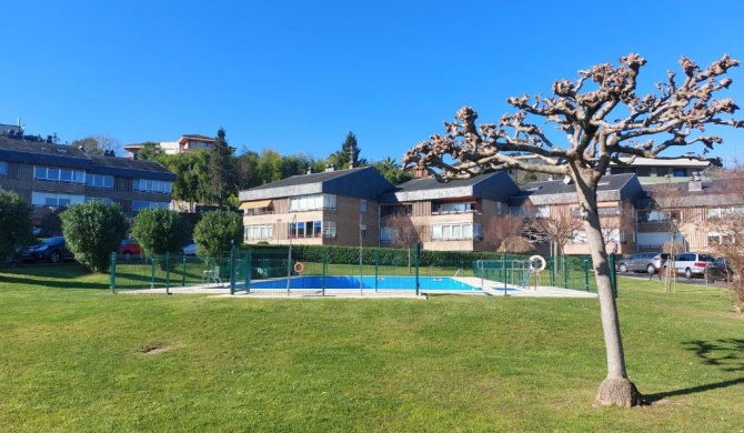 Hondarribia con piscina, parking y terraza