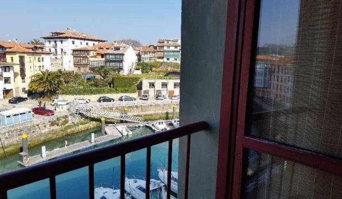 Apartamento con vistas al puerto