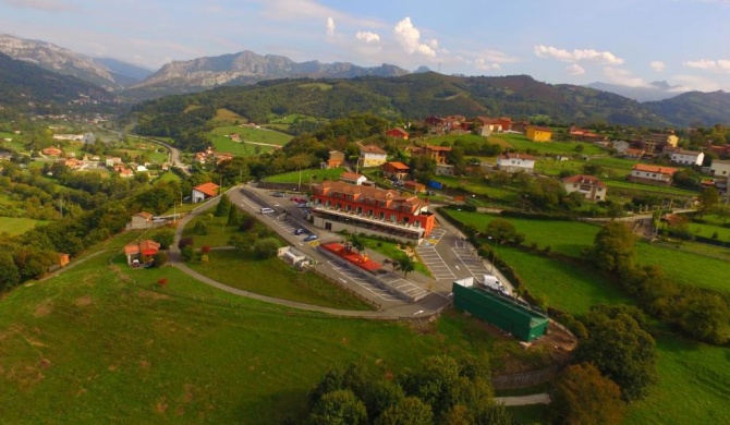 Hotel Restaurante Canzana