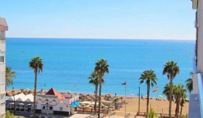 Victoria luxury beachfront apartment in Benalmadena Costa