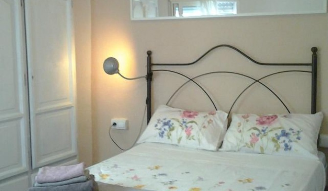 Apartamentos Malaga Centro Hernán Ruiz