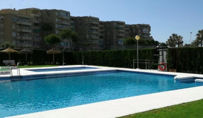 Apartamentos PLAYA LA CALA Parking gratuito