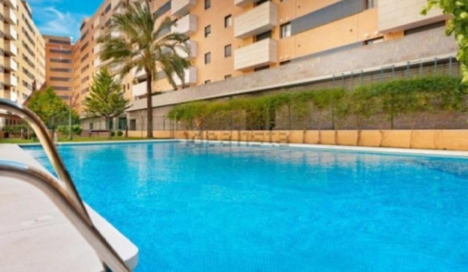 FAMILY Luxury apartment in City center y Station central and near the beach Free Parking