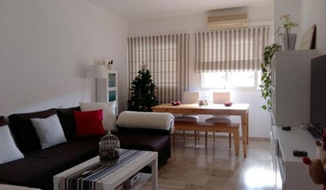 Málaga Habitación en Apartamento Carlos Haya