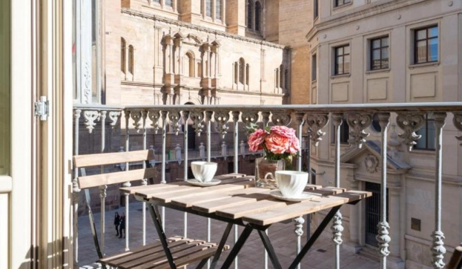 ML1A-Enjoy Breakfast Facing Malaga's Cathedral