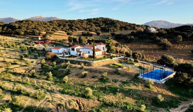 Santa Marta casa rural con pista de padel