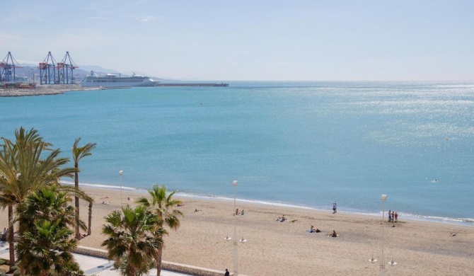 C68 - Seafront Malaga Central Apartment