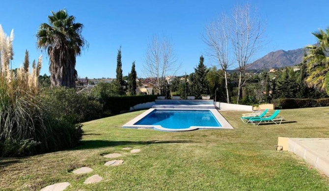 6 bedrooms villa with sea view private pool and furnished terrace at Malaga